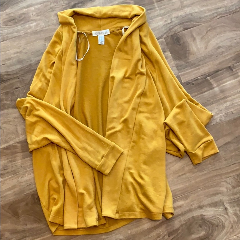 Like new forever 21 women’s cardigan
